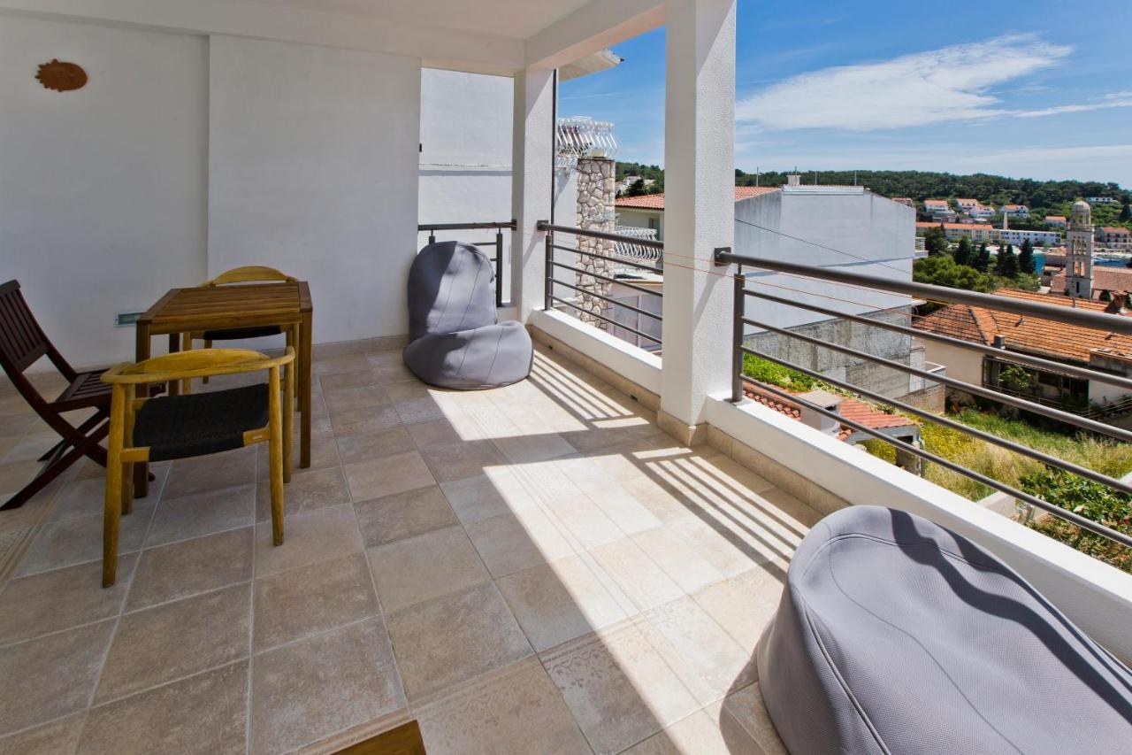 Appartamento Rino Hvar Town Esterno foto